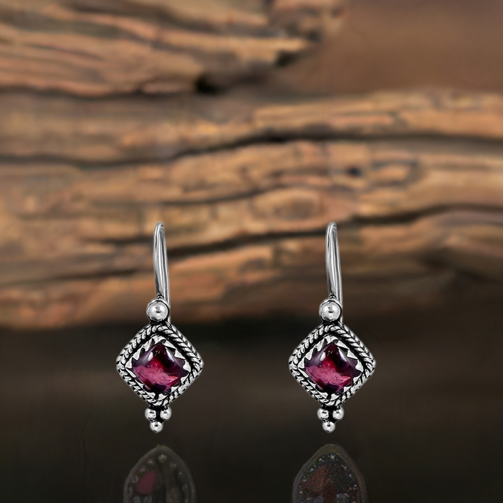 Natural Garnet Gemstone Earring In 925 Sterling Silver Jewelry 925SE121