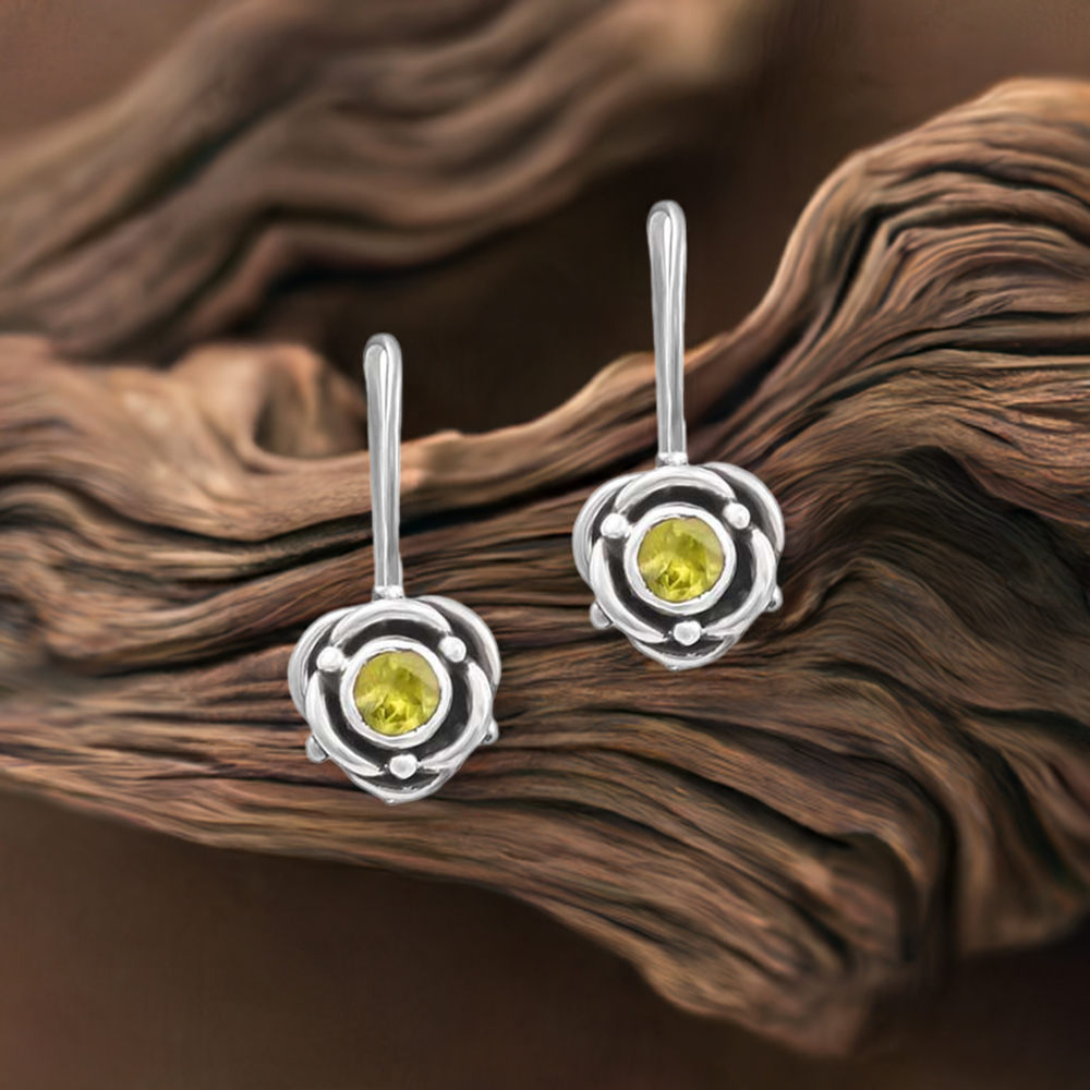 Natural Peridot Gemstone Handmade Earring In 925 Silver 925SE26