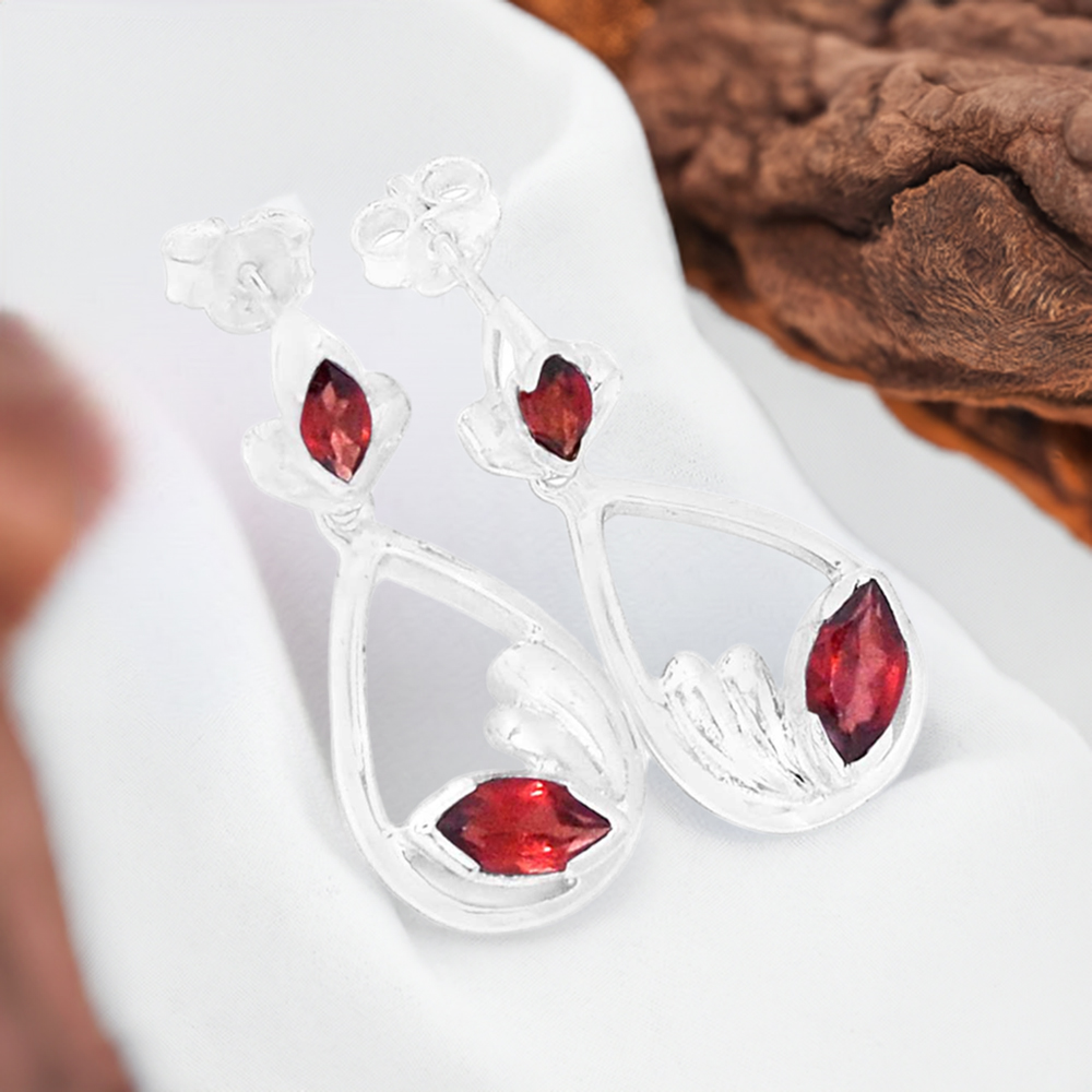 925 Sterling Silver Earrings In Garnet Gemstone Jewelry 925SE435