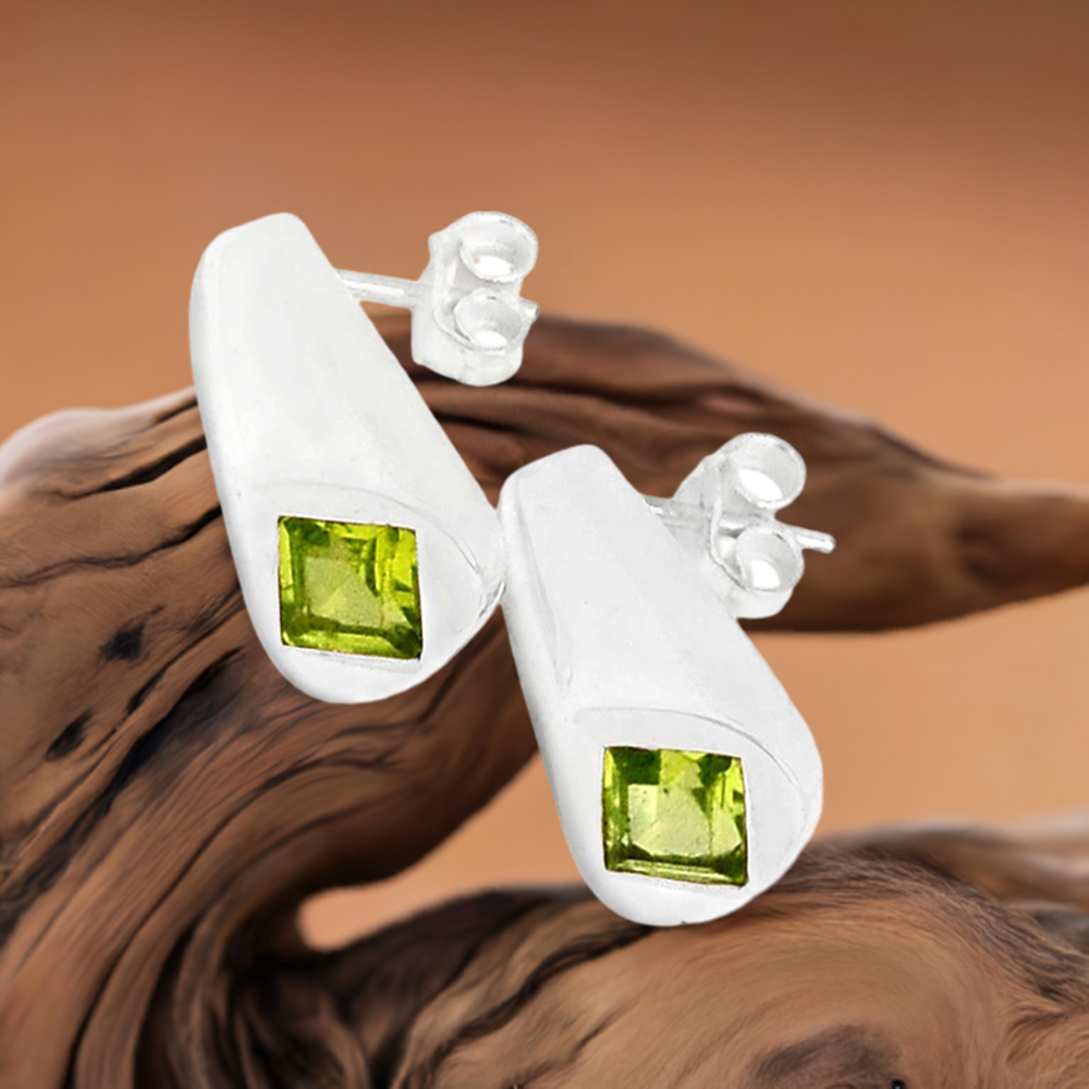 925 Sterling Silver Earrings In Peridot Gemstone Jewelry 925SE443