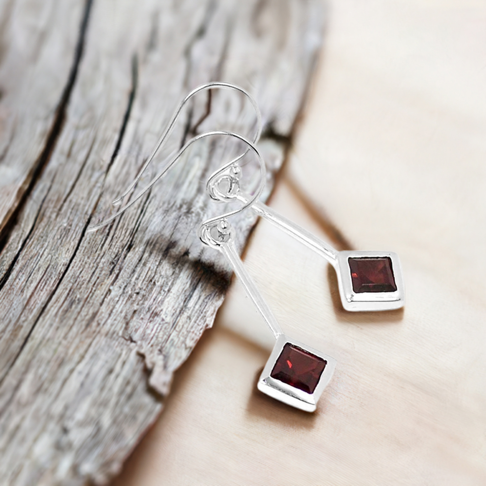925 Sterling Silver Handmade Earrings In Garnet Gemstone Jewelry 925SE453