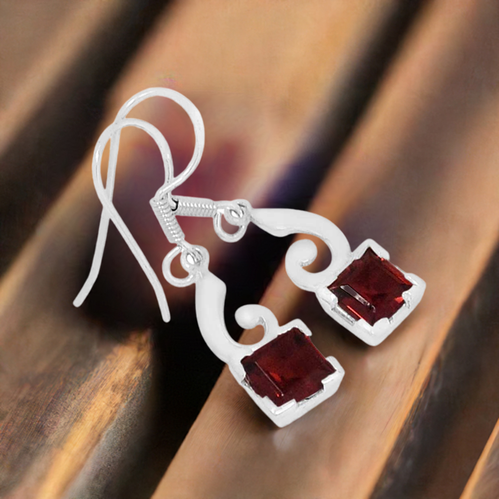 Semi Precious Garnet Gemstone Earrings In 925 Sterling Silver Jewelry 925SE573