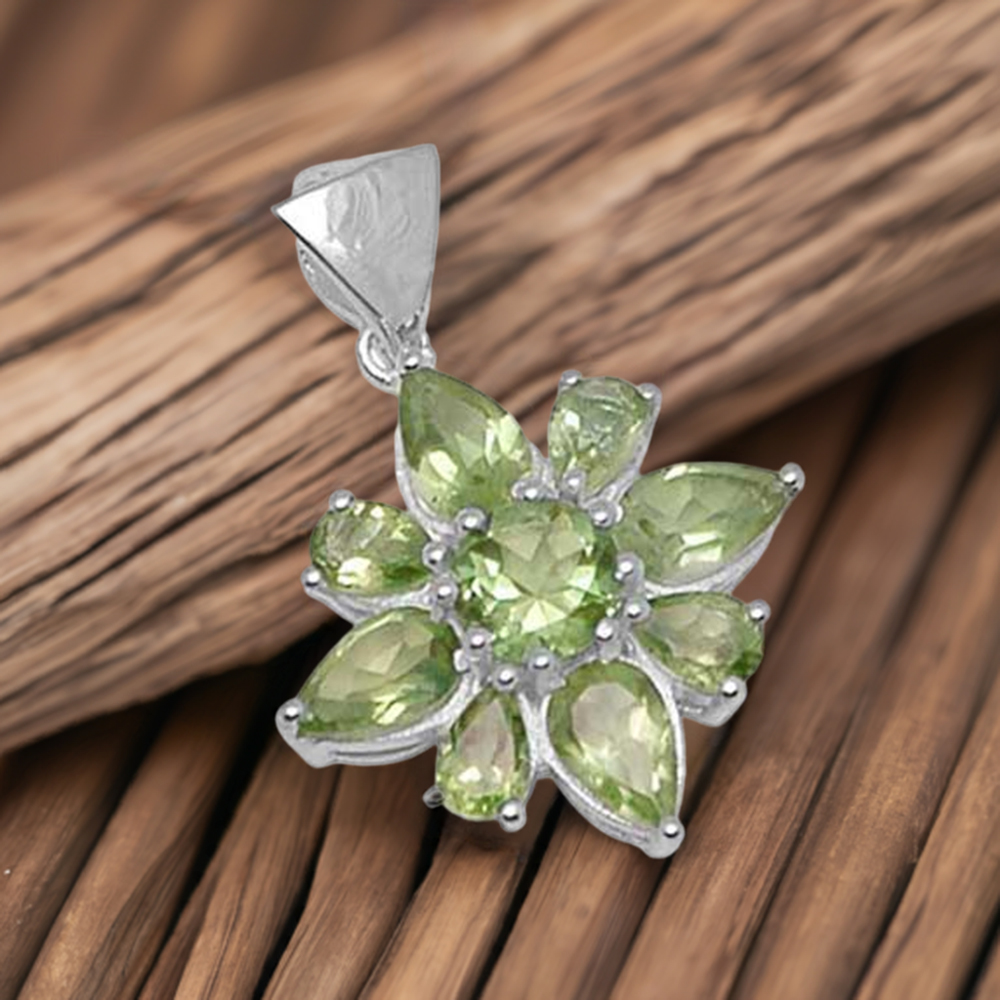 925 Sterling Silver Handmade Pendants In Peridot Gemstone Jewelry 925SP1421