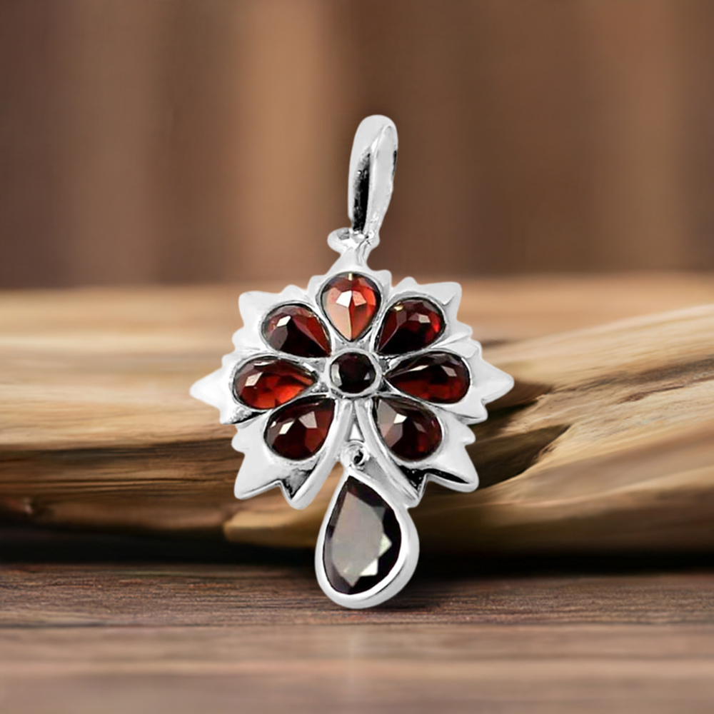 Garnet Gemstone Pendants In 925 Solid Silver Jewelry 925SP226-5