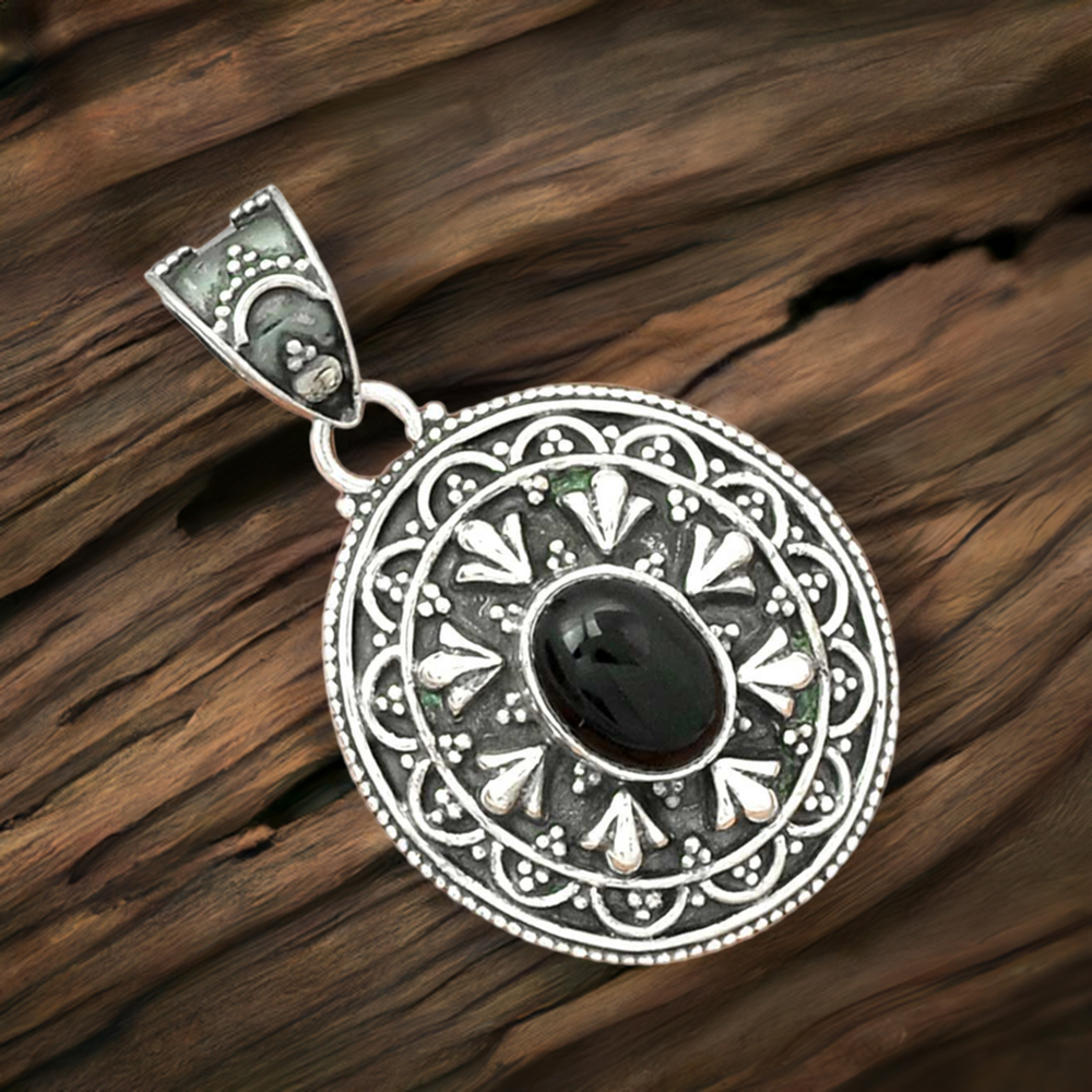 Black Onyx Gemstone Pendants In 925 Fine Silver Jewelry 925SP27-2