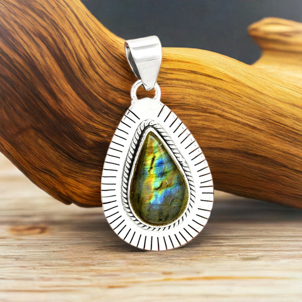 Labradorite Gemstone Handmade Pendants In Solid Sterling Silver Jewelry 925SP39-2