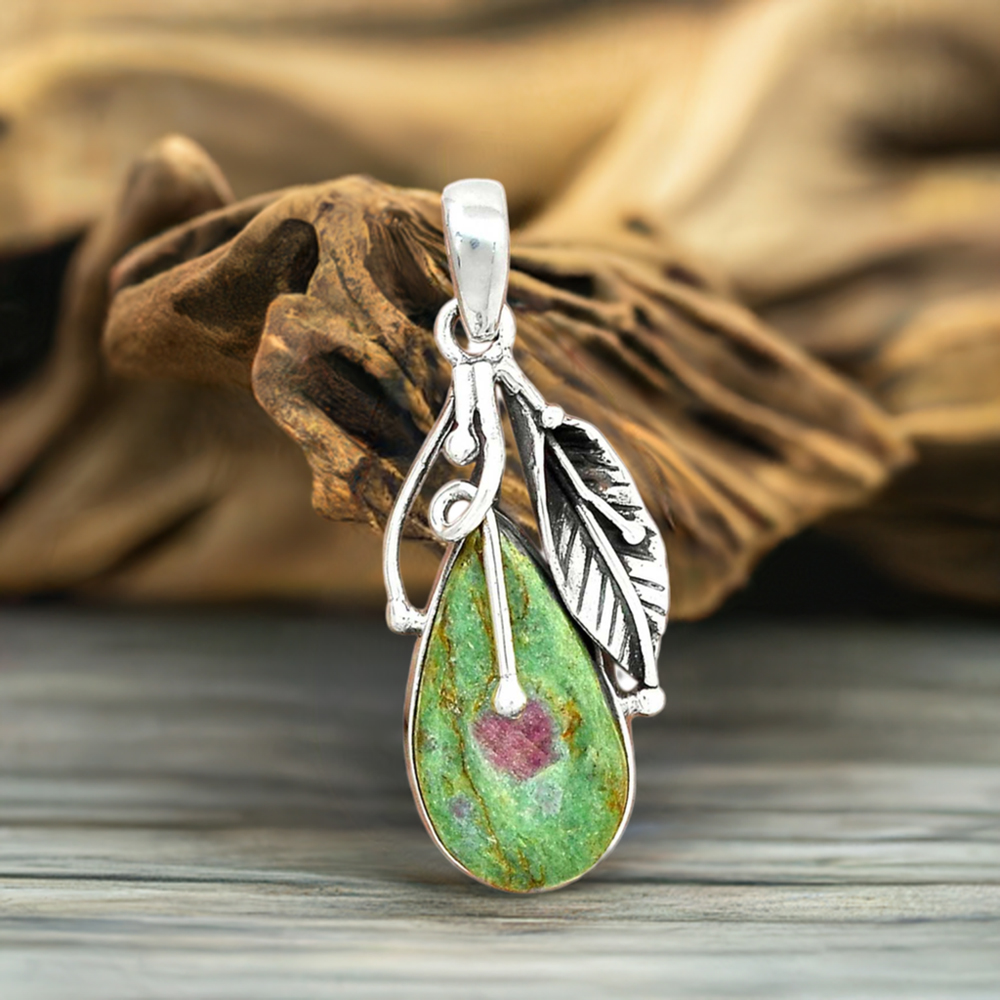 Sold Stunning 925 Sterling Silver Zoisite Necklace