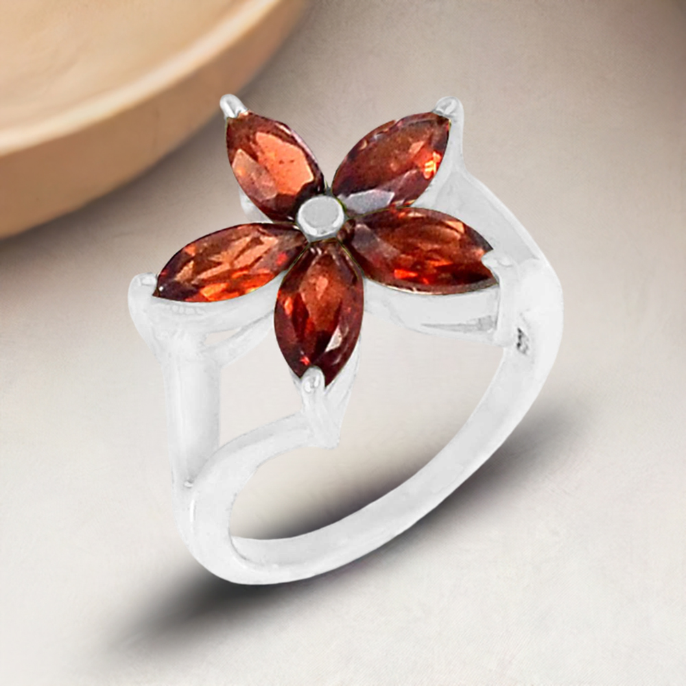 Natural Garnet Gemstone Ring In 925 Sterling Silver 925SR055-5