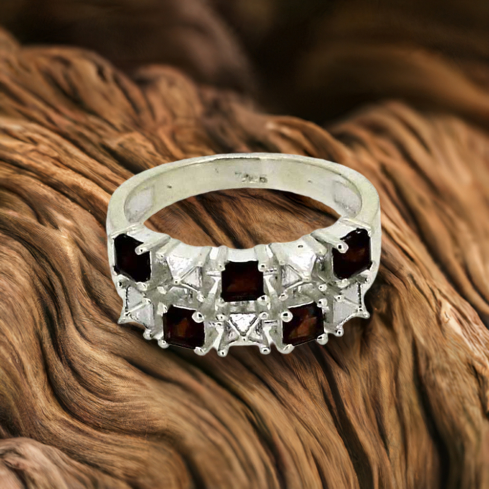 Genuine Garnet Gemstone Handmade Ring In 925 Silver 925SR09