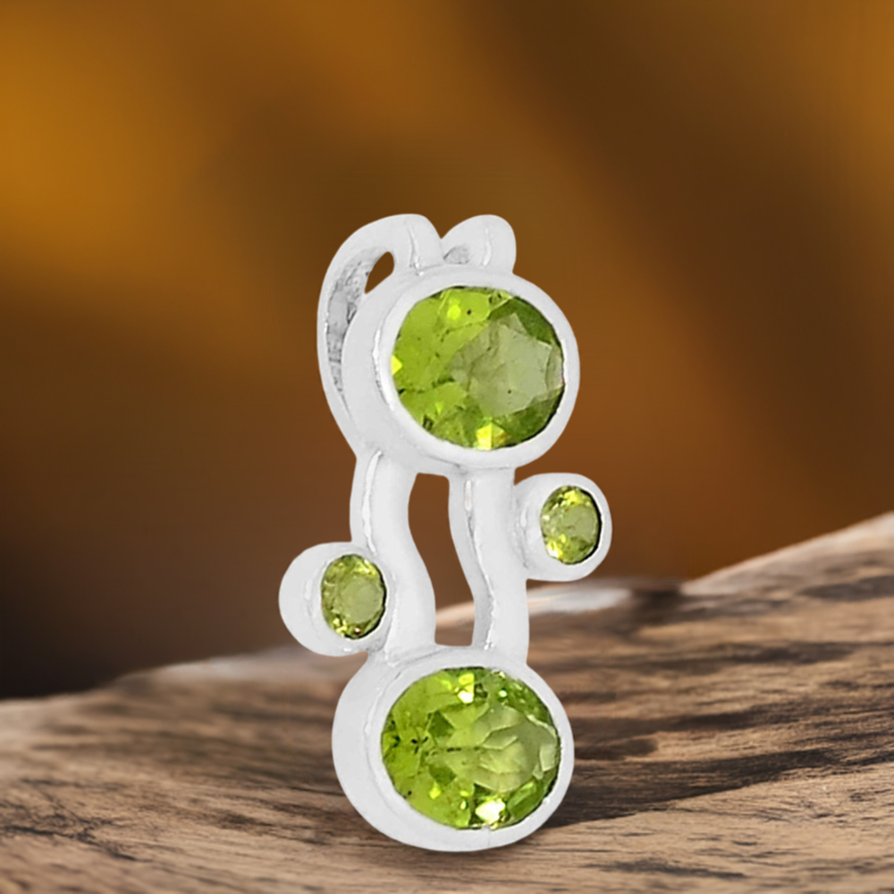 Peridot Gemstone Pendants In 925 Solid Silver Jewelry 925SSP321-6