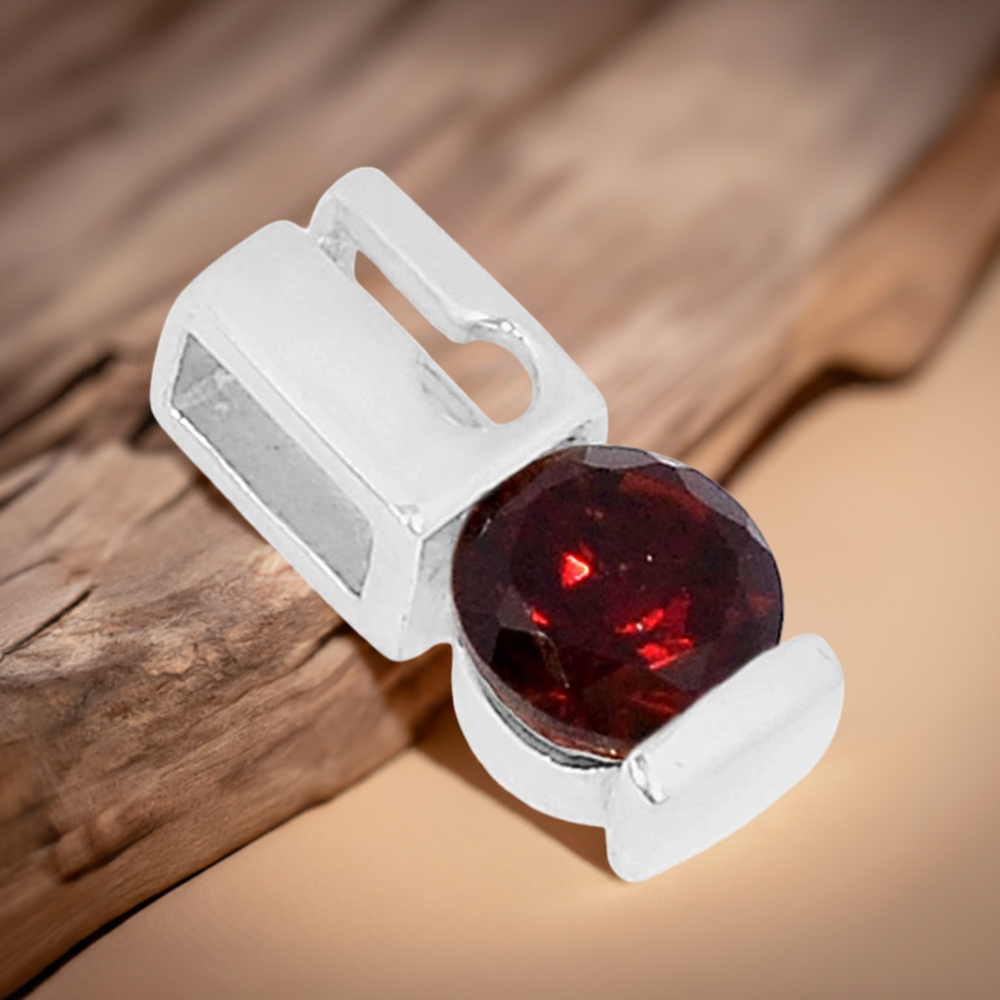 Garnet Gemstone Pendants In 925 Fine Silver Jewelry 925SSP338-4
