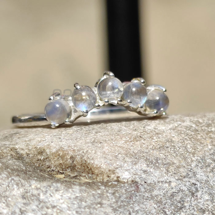 Round Rainbow Moonstone Ring In Sterling Silver SSR47_0