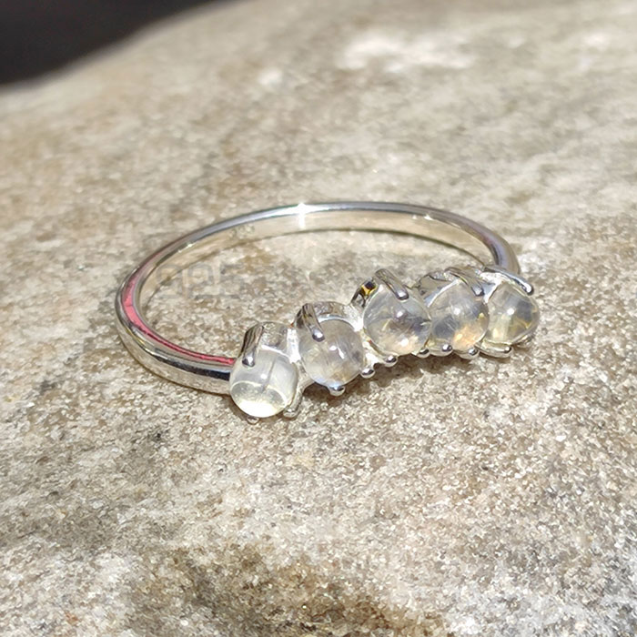 Round Rainbow Moonstone Ring In Sterling Silver SSR47_1